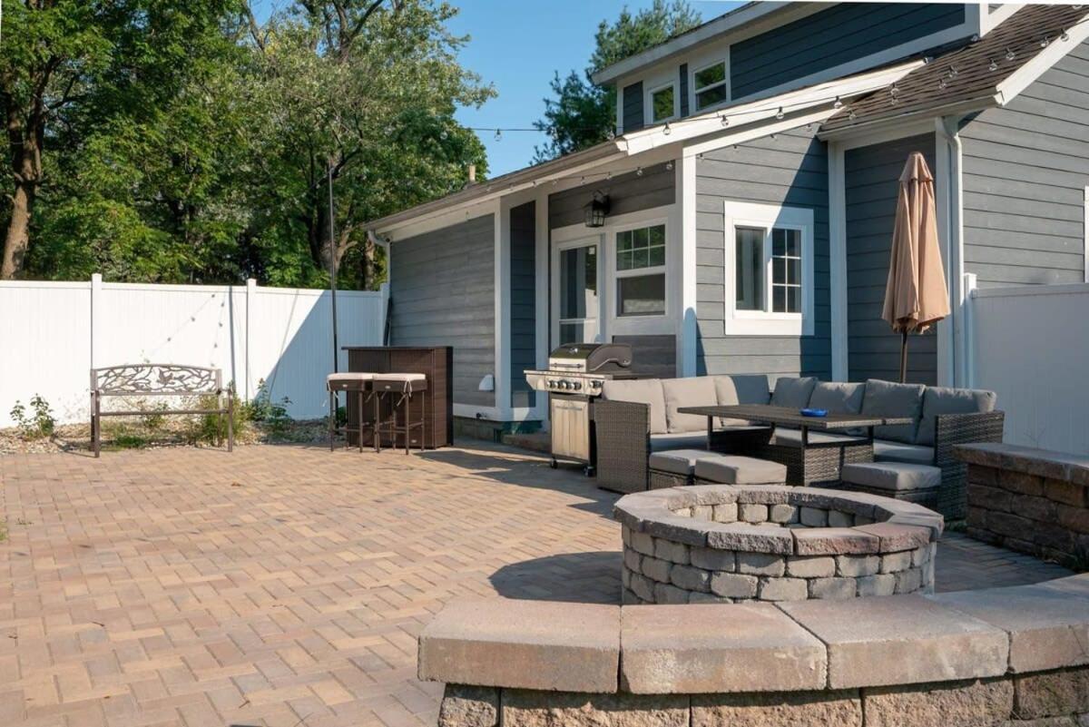 The Lucky Charm Home Of The Fighting Irish! Bbq Outdoor Games Coffee Саут-Бенд Экстерьер фото